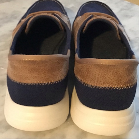 Sketchers Slip Ins Women’s Size 8, Navy & Tan NWT - Picture 10 of 16